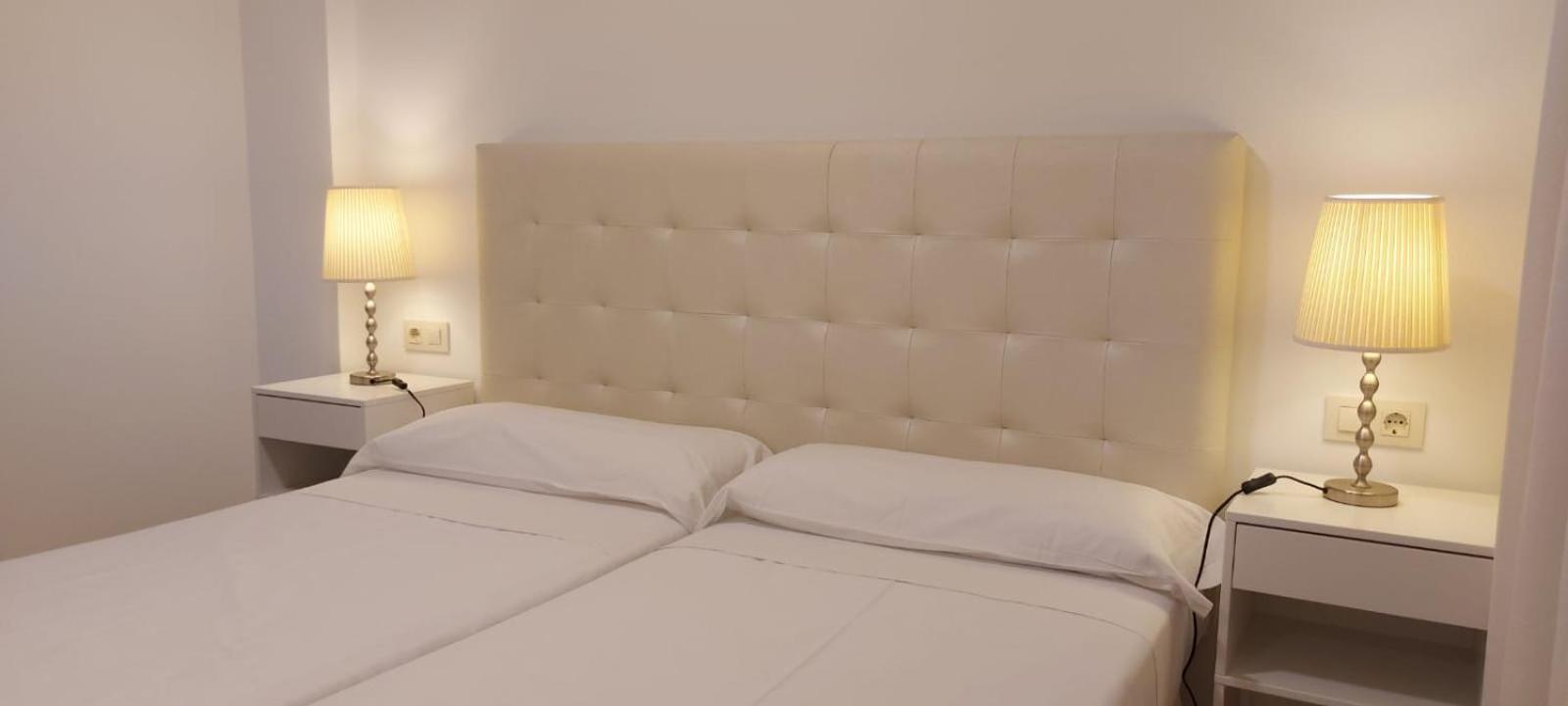 Apartamentos Turisticos Arosa Ogrove โอโกรเบ ภายนอก รูปภาพ